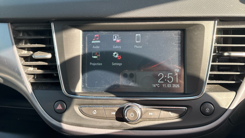 Vauxhall Crossland 1.2 Design 5dr Petrol Hatchback